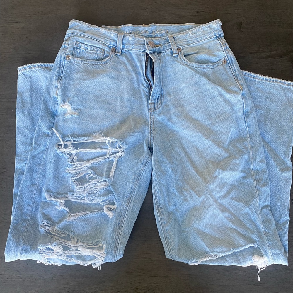 American Eagle ☀️ mom jean ☀️ 4 reg